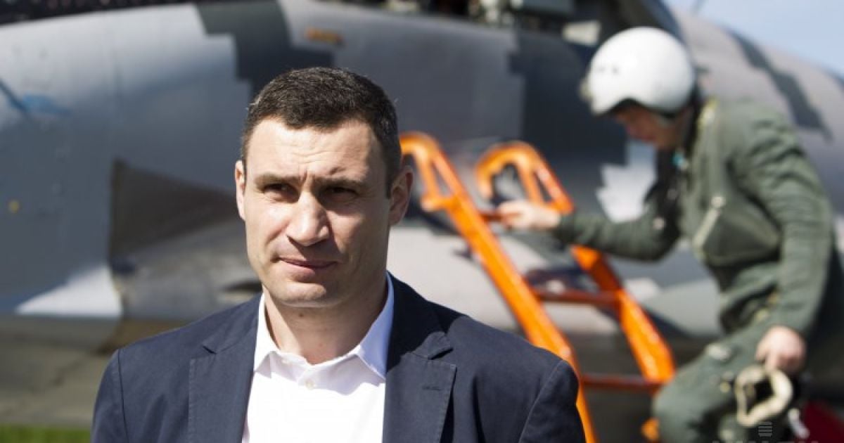 Кличко подписал соглашение с воинами-афганцами