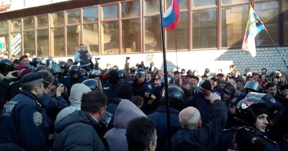 Сепаратисты прорвали границу