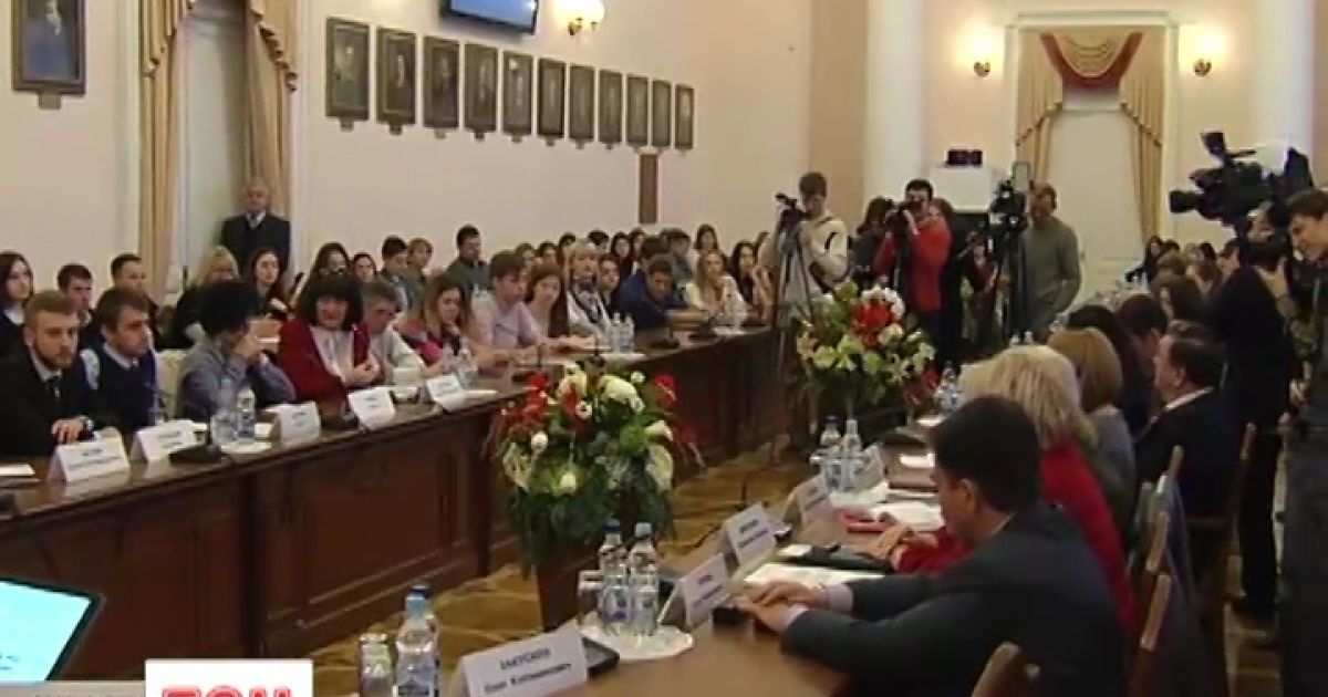 Київський університет прийняв більше сотні студентів із Криму