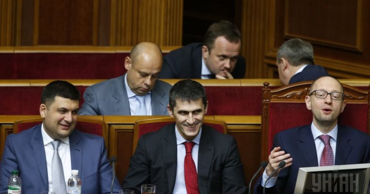 Пенсию семьям погибших военных увеличили