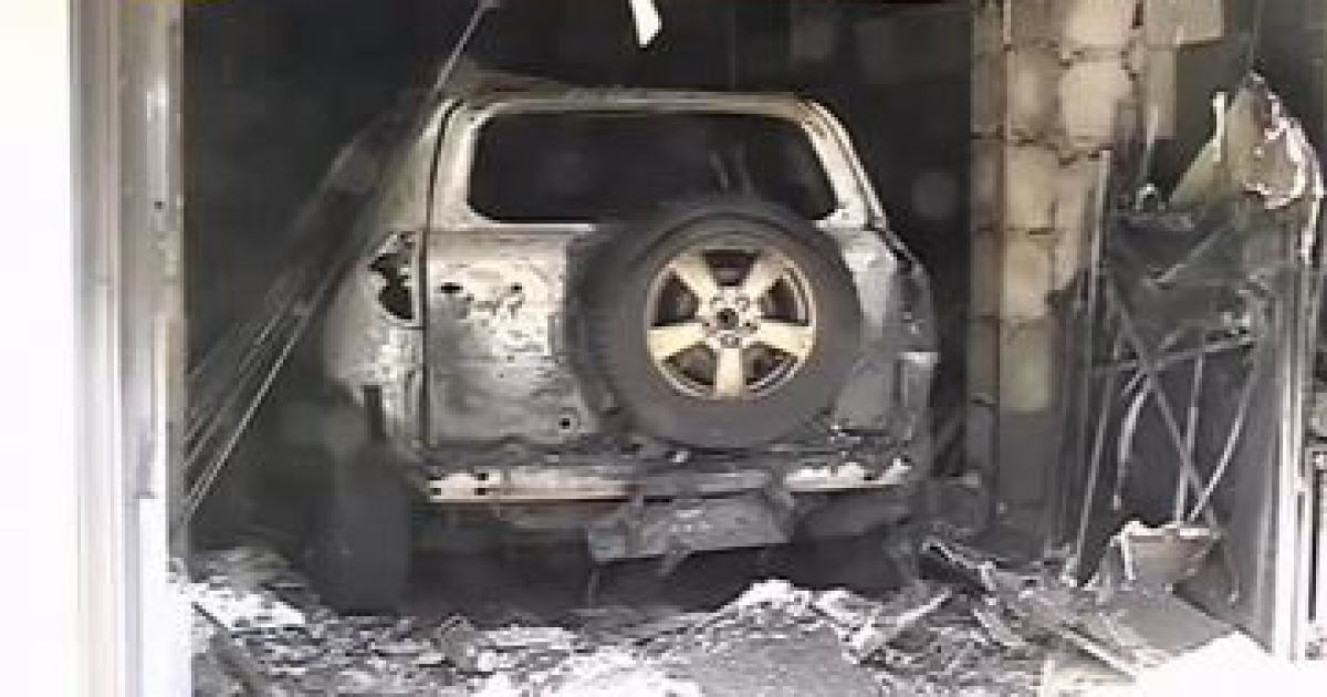 Пожар возник в гараже Царева