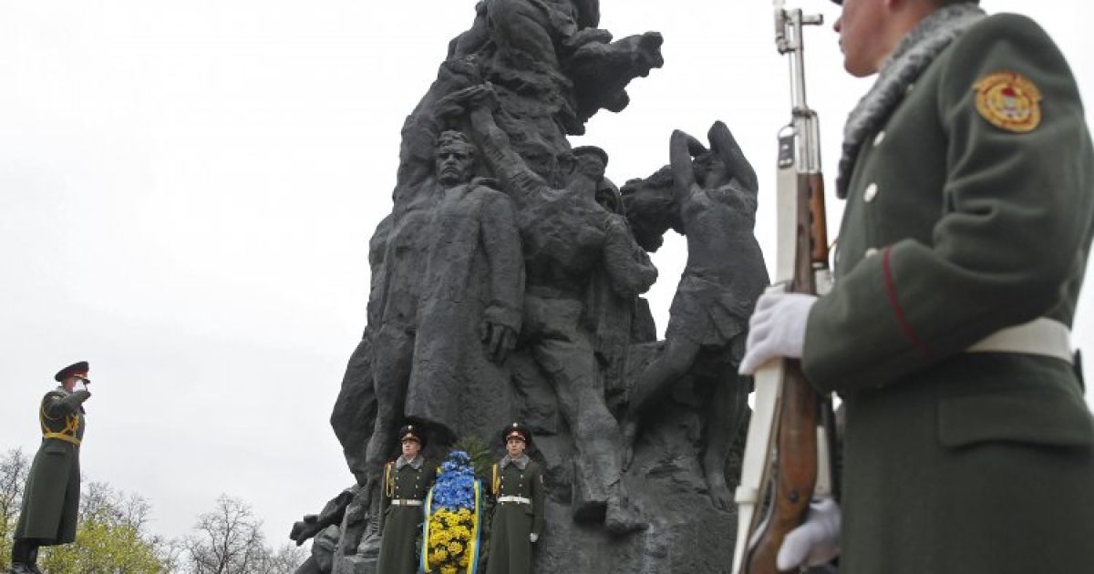 В Украине отмечают День победы над нацизмом во Второй мировой войне