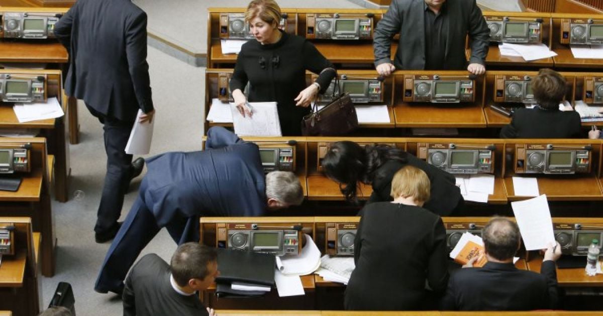 В Раде создаются новые партийные проекты &ndash; источник