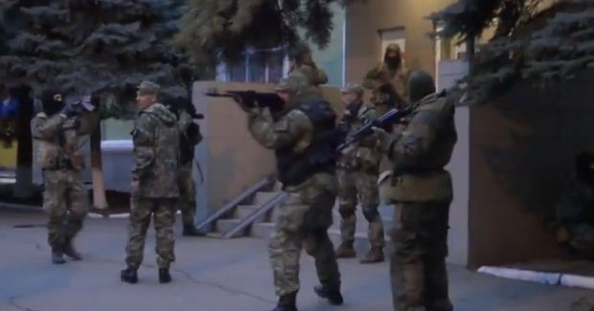 Боевики похитили начальника аэродрома