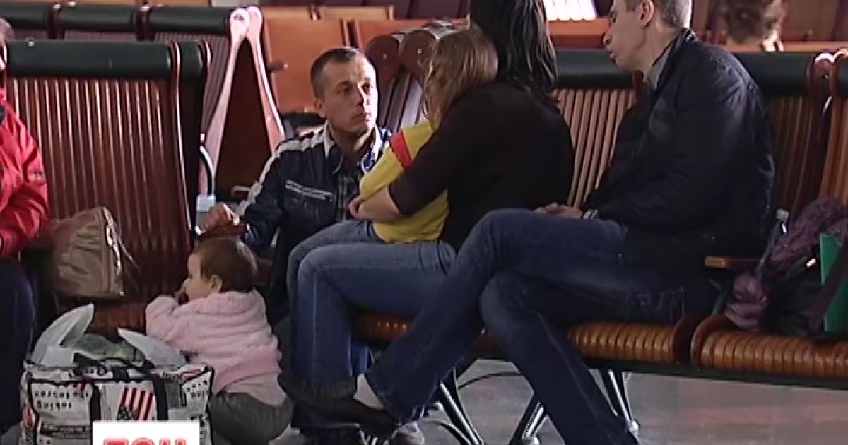 Из Крыма бегут люди