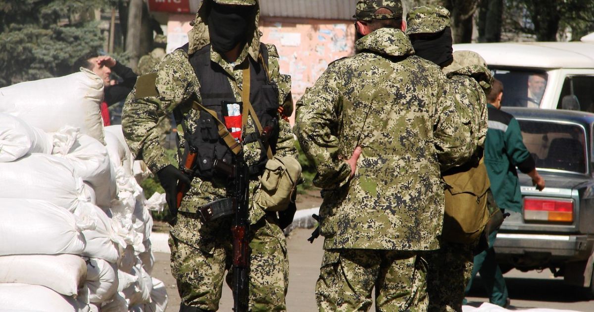 Террористы расстреляли людей на блокпосту