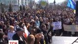 Пророссийские активисты призывают Януковича вернуться и защитить их