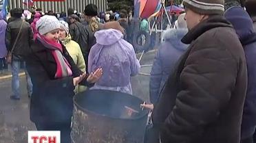 Луганські сепаратисти вже відкрили «вільний мікрофон» біля СБУ