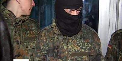 Вооруженные молодчики "от Чорновол" крушат учреждения и нападают на журналистов