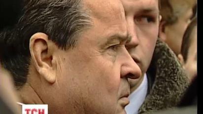 Политики рассказали о юморе и тяжелой работе Плюща