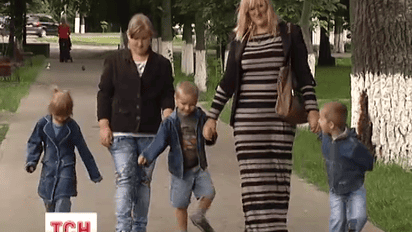Дружина добровольця уже третій місяць спілкується з чоловіком лише по телефону