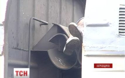 На Харьковщине перчатка не спасла от смерти девушку, которая каталась на крыше электрички