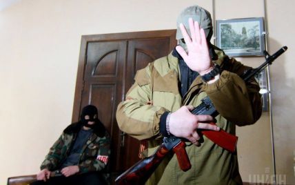 На Донеччині бойовики погрожують повісити директора школи через відкриття виборчої дільниці