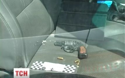 В Киеве водители устроили разборки: один "поймал" три пули