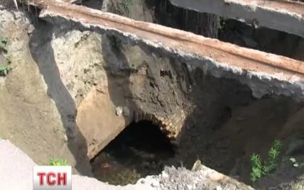 Через аварійний колектор, який ремонтували 65 років тому, у Києві може затопити вулиці
