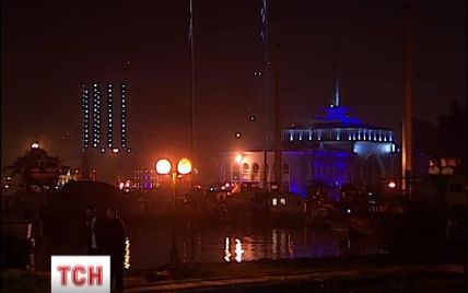 Вместо Крыма украинцы проводят отпуска в грузинской "Ялте" с фонтанами чачи