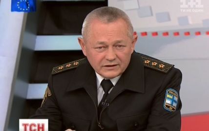 Кабмін призначив заступників Тенюху, який наказує солдатам в Криму "не плакатись"