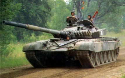 У РНБО повідомили про появу нових російських танків у Донецьку