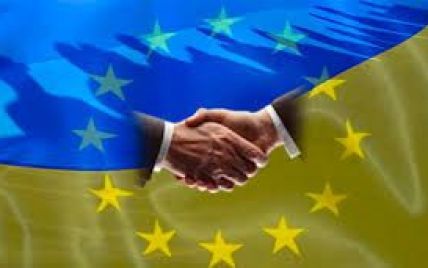 В ЄС готові підписати ЗВТ з Україною та завершити переговори про безвізовий режим