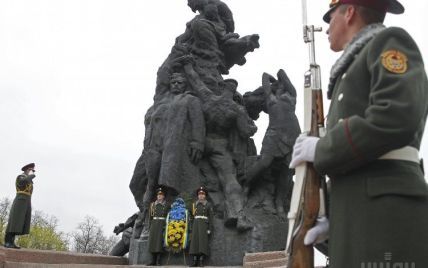 В Украине отмечают День победы над нацизмом во Второй мировой войне
