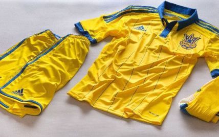 Збірну України "вдягли" у нову футбольну форму