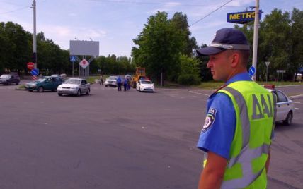 После окончания боевых действий на Донбассе каждого работника ГАИ проверят на детекторе лжи