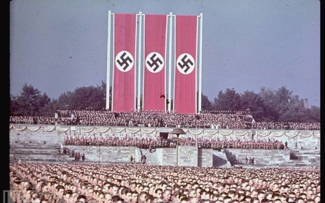 Раритетні фото Гітлера часів розквіту фашистської Німеччини / © life.com