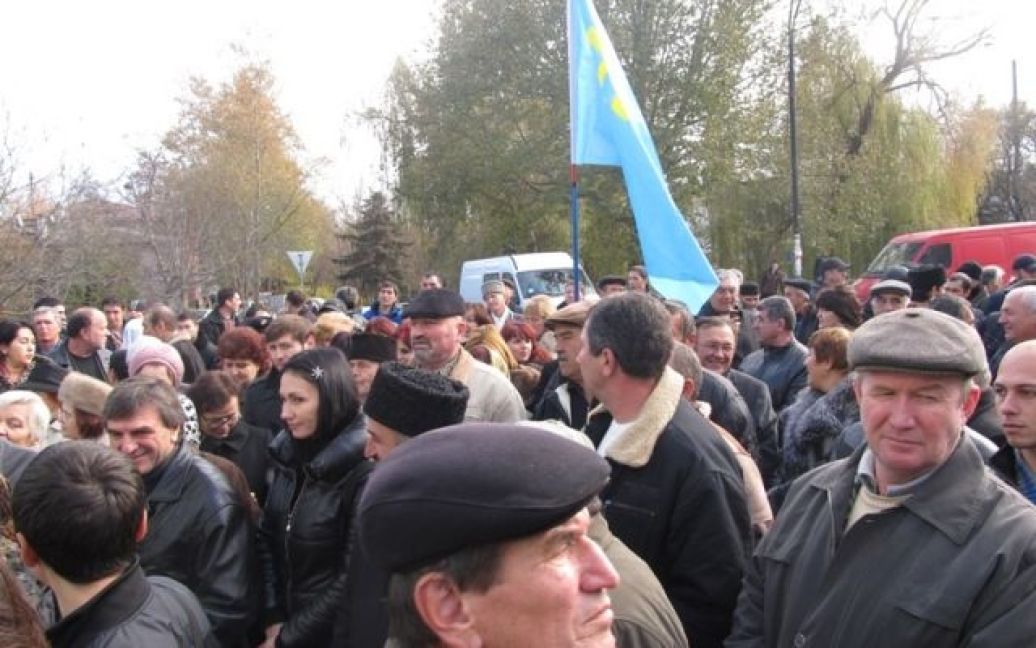 Мітинг прихильників Меджлісу "Ні &mdash; провокаторам! Так &mdash; єдності кримськотатрського народу!" / © Меджліс