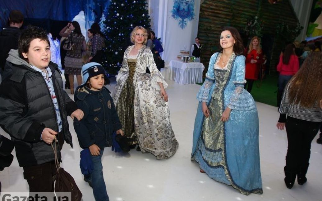 У київському "Мистецькому Арсеналі" стартувало новорічне дитяче шоу "Казкова країна 2011" / © gazeta.ua