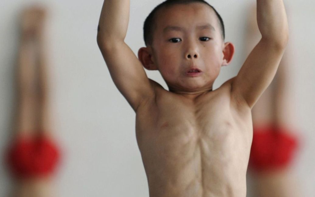 Тренування у гімнастичній школі міста Цзясін, провінція Чжецзян / © TotallyCoolPix