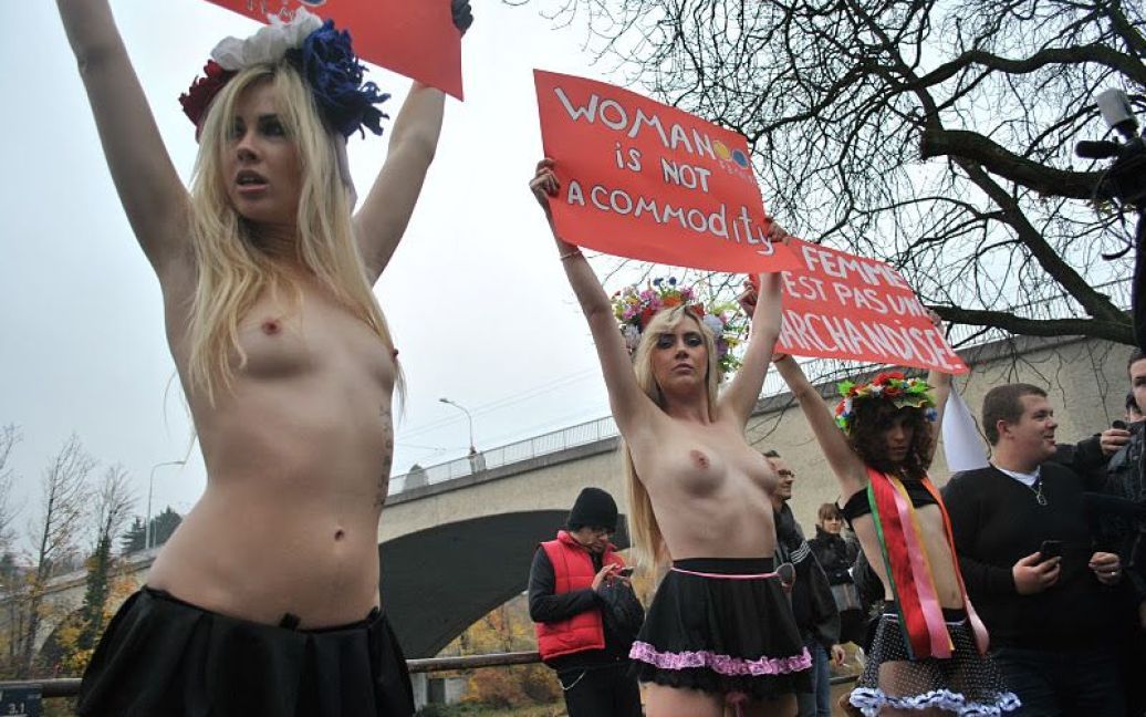 Акція FEMEN "Жінка - не товар" у Цюриху / © Жіночий рух FEMEN