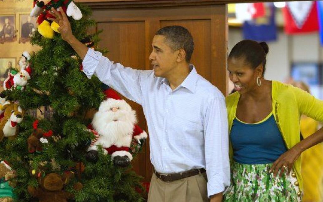 Обама з дружиною на базі військовослужбовців на Гаваях / © Global Grind