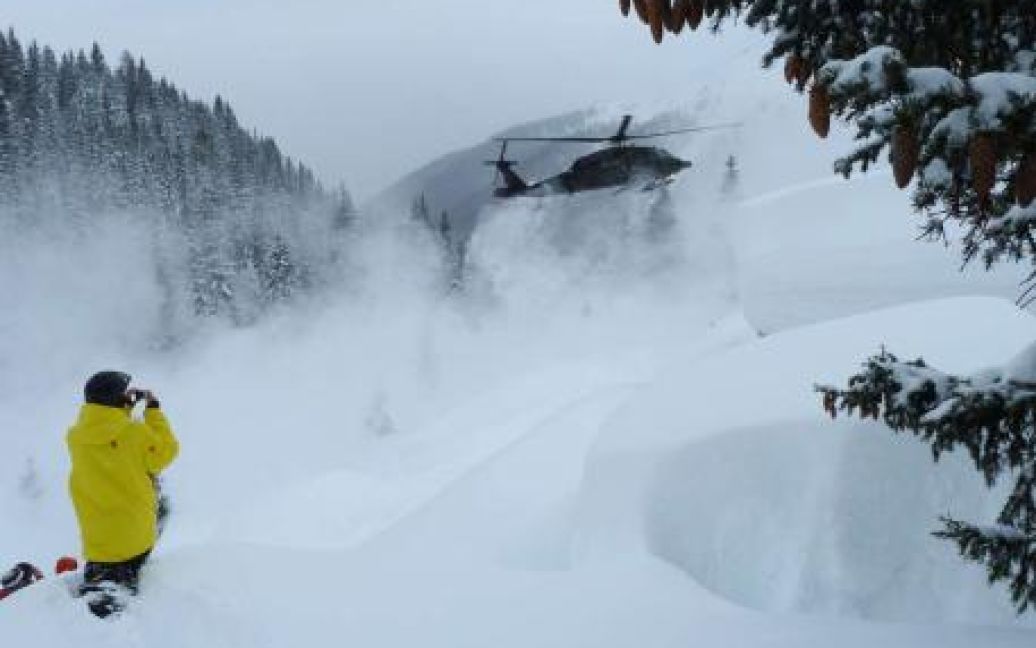 Австрійські курорти в Альпах засипало снігом / © bild.de