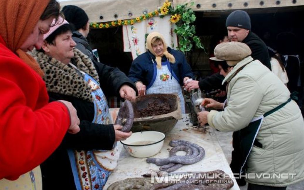 Фестиваль різників свиней на Закарпатті / © mukachevo.net