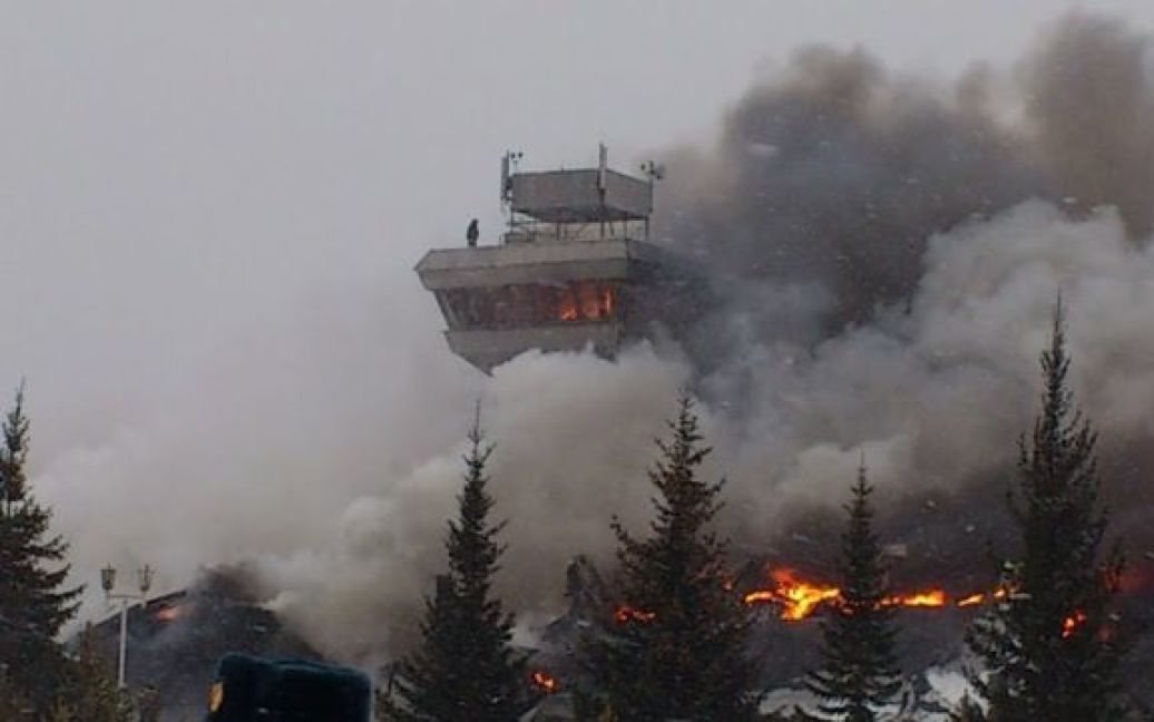 Пожежа повністю знищила аеропорт "Черемшанка" / © Google+/Maxim Balashov/фото Сергей Трудов