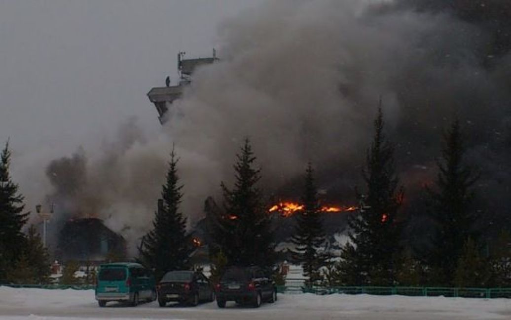 Пожежа повністю знищила аеропорт "Черемшанка" / © Google+/Maxim Balashov/фото Сергей Трудов