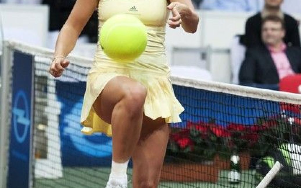 Перша ракетка світу Каролін Возняцкі влаштувала справжнє шоу на благодійному тенісному матчі / © AFP