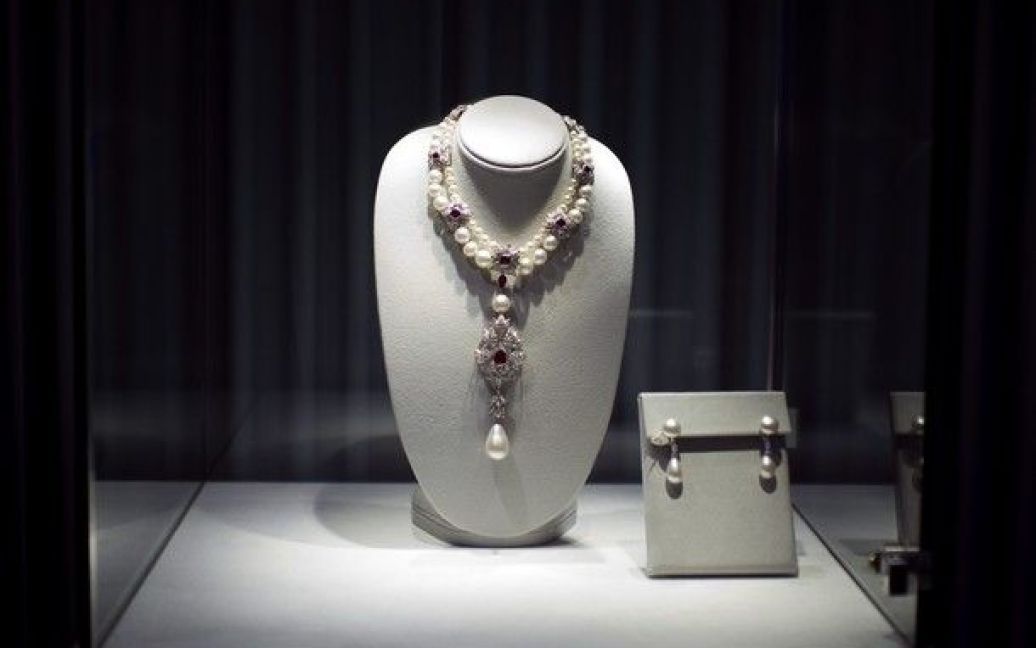 Намисто Cartier з рубінами, діамантами і перлами з 60-каратною перлиною La Peregrina / © AFP