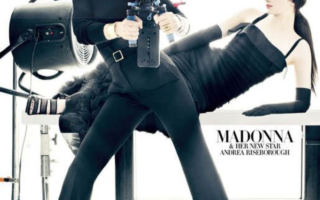 Чорно-біла фотосесія з 53-річною Мадонною прикрасила грудневий номер Harper&#039;s Bazaar. / © Harper's Bazaar