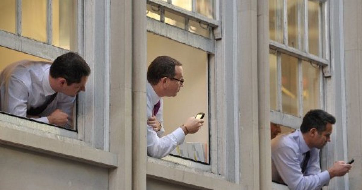 Тисячі студенти взяли участь у демонстрації проти скорочення фінансування освіти в Лондоні. / © AFP