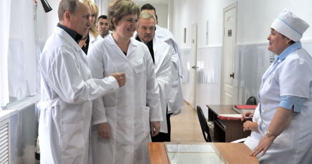 Прем&#039;єр-міністр РФ Володимир Путін у Білгородській області відвідав дільничну лікарню. / © premier.gov.ru
