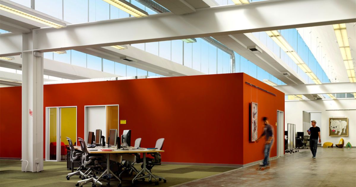 На сайті соцмережі проводили опитування щодо всіх етапів будівництва / © bigpicture.ru