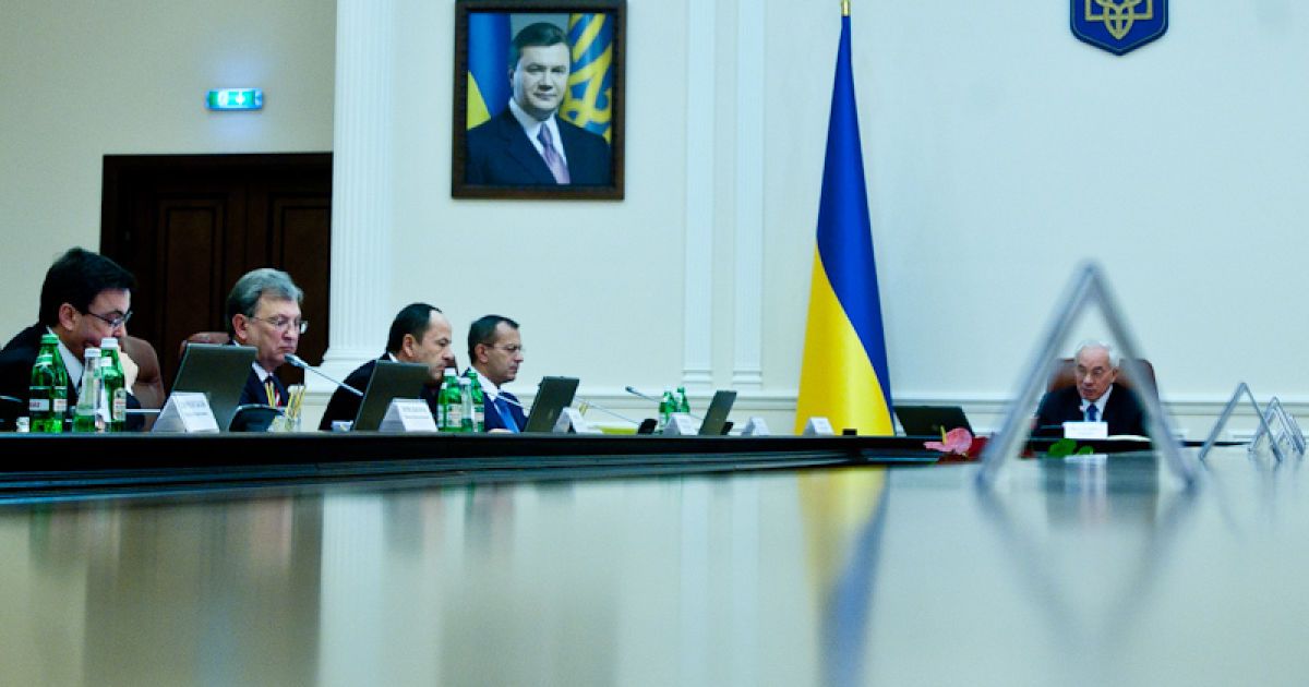 Опозиція не захотіла брати владу на себе