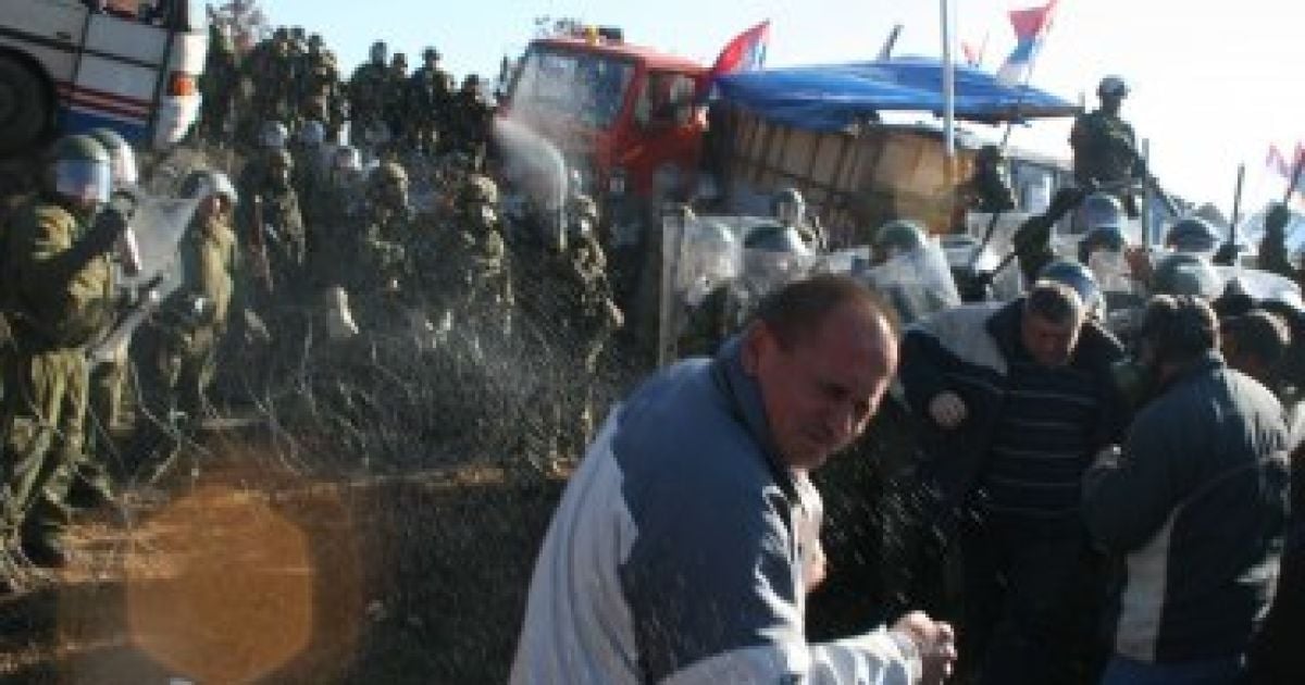 Косовські серби знову вийшли на барикади
