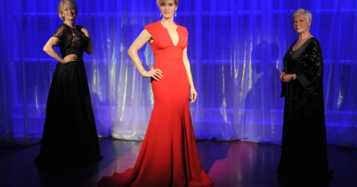 Воскова Кейт Вінслет стоїть в оточенні двох неперевершених красунь - Хелен Міррен і Джуд Денч. / © Zimbio