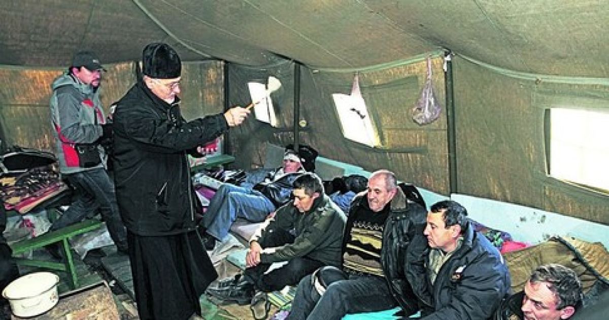 Мігрін не знає, чи заливали його молодики "буржуйки" водою