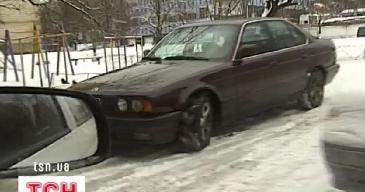 Щоб не залишитися без коліс варто додатково захищати своє авто