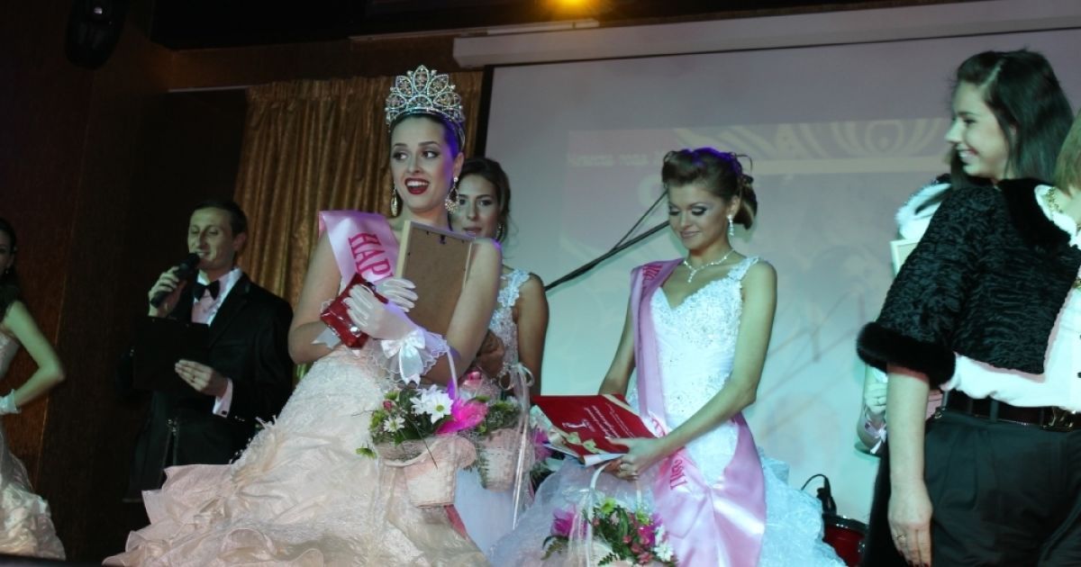 У Вінниці провели конкурс "Наречена року 2011", в якому перемогла 20-річна Дар&rsquo;я Скідан. / © Наречена року 2011