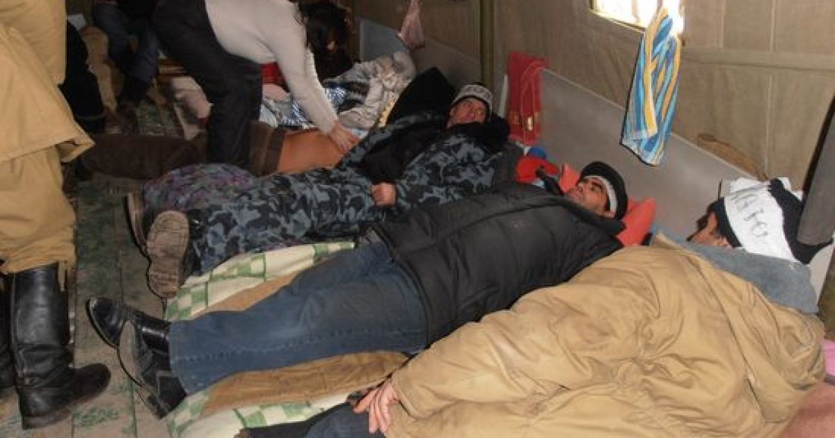 В Донецьку були госпіталізовані 11 чорнобильців, які почали голодувати 15 листопада, протестуючи проти скорочення їм пенсійних виплат. / © Остров