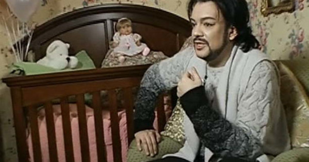 Кіркоров накупив доньці суконь